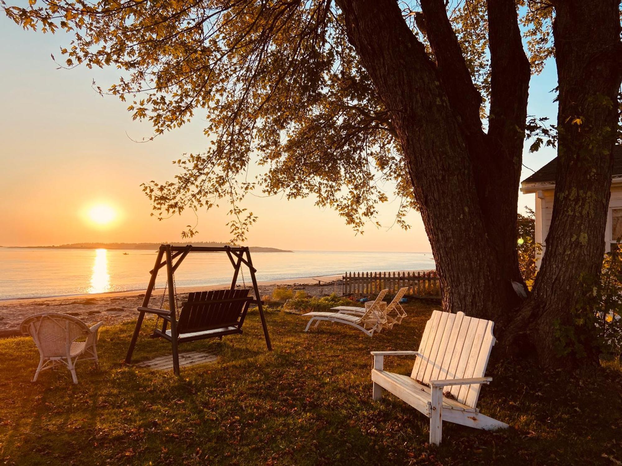 Spinneys Guesthouse & Beach Cottages Phippsburg Bagian luar foto